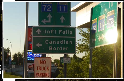 canada border crossing baudette mn